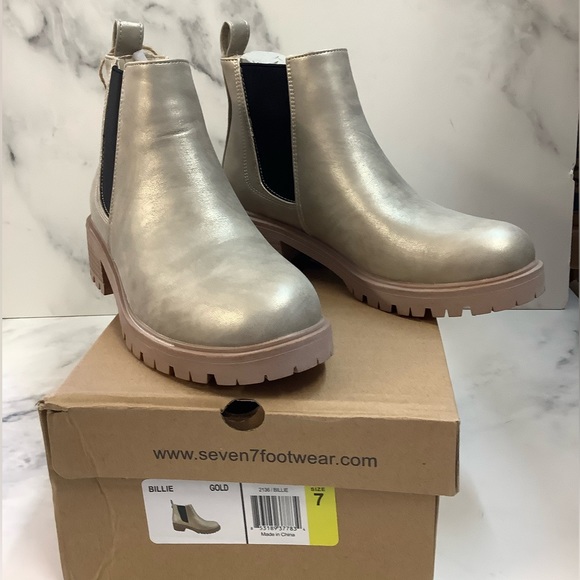 New Seven7 Billie Chelsea Boot Gold - Picture 1 of 7